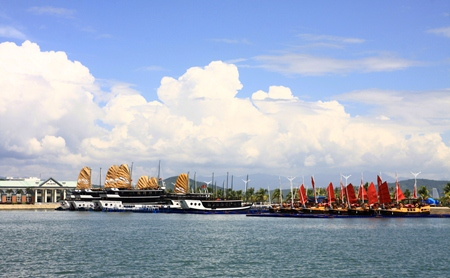 Cảng Du thuyền Vịnh Hạ Long được xác lập kỷ lục lớn nhất Việt Nam.