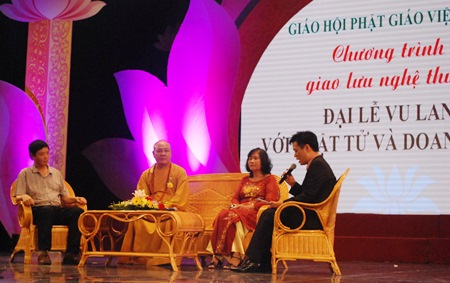 Đại lễ Vu lan - Giá trị đạo đức cao đẹp của dân tộc - 2 Chương trình giao lưu đầy nhân văn và cảm động