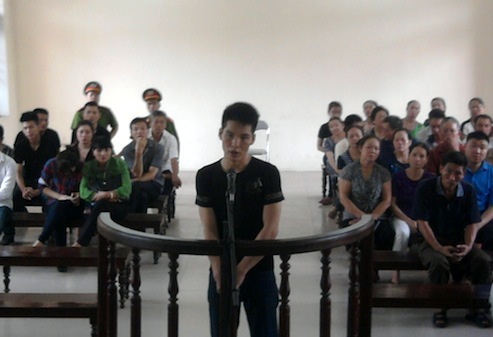 Trộm gần 300 cây vàng, Nguyễn Mạnh Hùng lĩnh 14 năm tù giam.