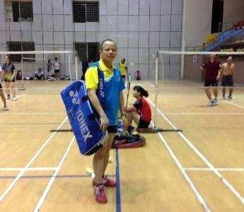 Xem xét bãi miễn chức vụ của nhà sư “đập hộp iPhone 6” - 3 Hình ảnh được cho là của thầy Cường khi đang đi chơi thể thao.