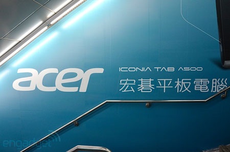 Acer “chế giễu” iPad tại Computex 2011 - 4