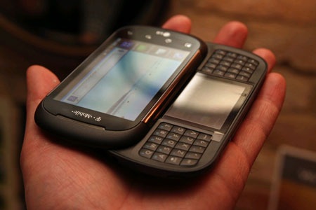 Bí ẩn điện thoại 2 màn hình “độc” của LG - 4