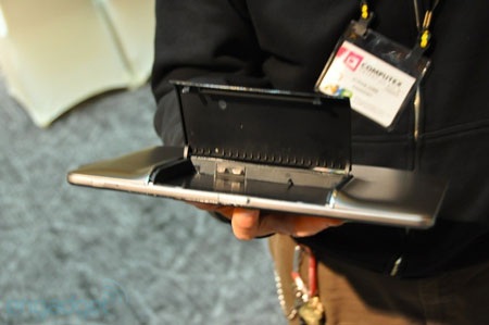 Ngắm tablet kiêm smartphone “phá luật” của Asus - 14 Ngắm tablet kiêm smartphone “phá luật” của Asus - 14