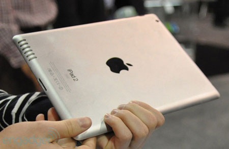 iPad 2 xách tay giảm giá mạnh - 1 iPad 2 xách tay giảm giá mạnh - 1