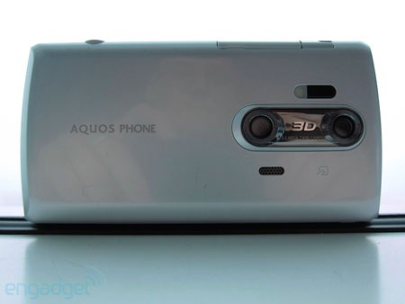 Cận cảnh smartphone 3D 16 “chấm” Sharp Aquos - 21