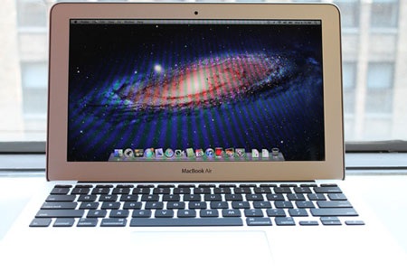Đập hộp “bộ đôi” MacBook Air 2011 - 12