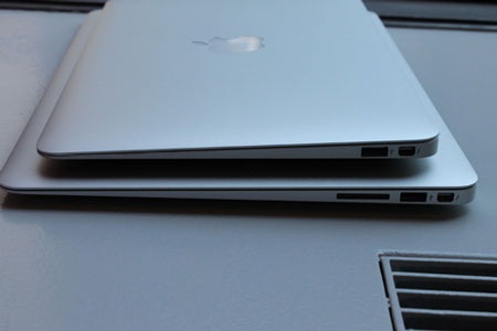 Đập hộp “bộ đôi” MacBook Air 2011 - 6