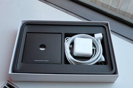 Đập hộp “bộ đôi” MacBook Air 2011 - 4
