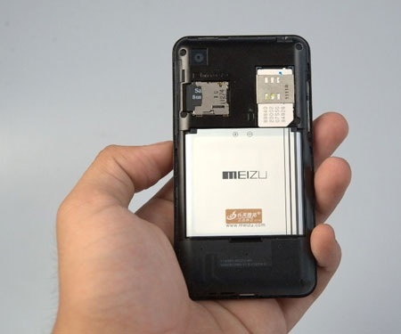 Ngắm “đối thủ truyền kiếp” của iPhone 4 tại Việt Nam - 5