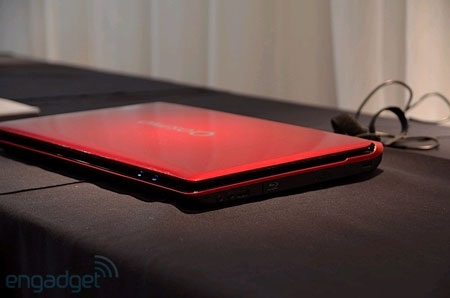 Laptop 3D không cần kính đầu tiên trên thế giới - 14 Laptop 3D không cần kính đầu tiên trên thế giới - 14