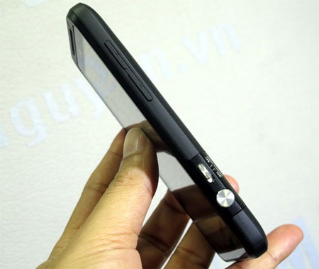 HTC EVO 3D xuất hiện tại Việt Nam - 8