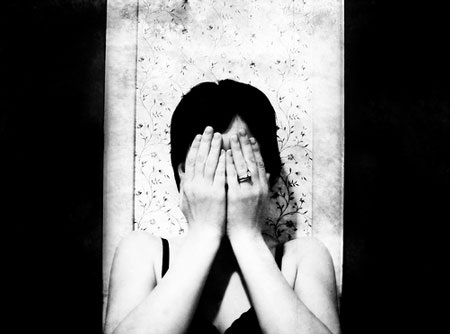 “Điên đảo” trào lưu chụp ảnh “trốn tìm” - 9