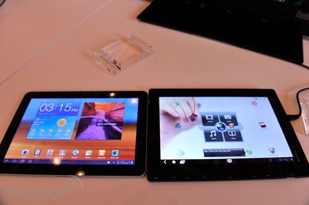 ThinkPad Tablet và Samsung Galaxy Tab 10.1 so dáng - 3