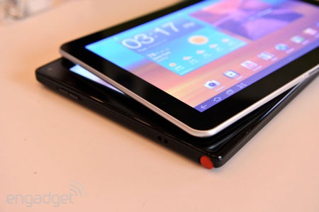 ThinkPad Tablet và Samsung Galaxy Tab 10.1 so dáng - 6