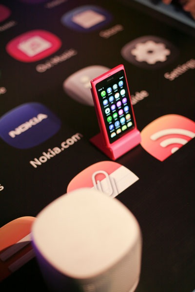 Nokia N9 ra mắt tại Việt Nam - 2 Nokia N9 ra mắt tại Việt Nam - 2