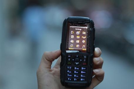 Điện thoại bền nhất thế giới Sonim XP5300 Force tại VN  - 11