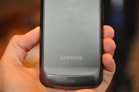 Cận cảnh điện thoại Samsung Galaxy Nexus - 16 Cận cảnh điện thoại Samsung Galaxy Nexus - 16