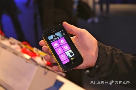 Nokia, Microsoft - Cơ hội mong manh? - 3 Nokia, Microsoft - Cơ hội mong manh? - 3