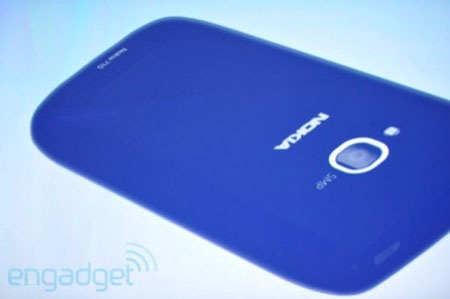 Nokia trình làng Windows Phone, chưa thực sự ấn tượng - 16