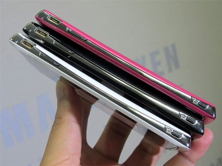 "Đập hộp" Sony Ericsson Arc S chính hãng tại VN - 11