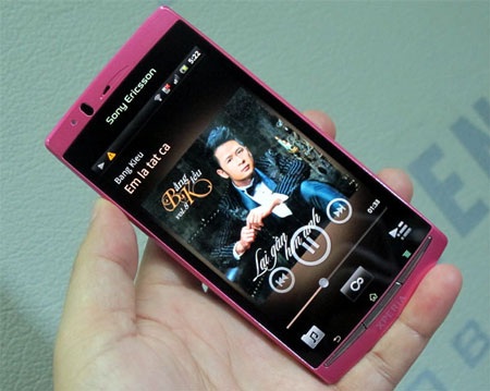 "Đập hộp" Sony Ericsson Arc S chính hãng tại VN - 18