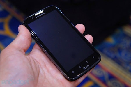 “Đập hộp” Motorola Atrix 2 tại triển lãm CTIA 2011 - 17