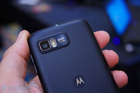 “Đập hộp” Motorola Atrix 2 tại triển lãm CTIA 2011 - 10