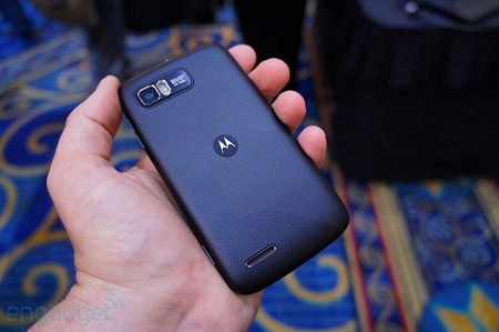 “Đập hộp” Motorola Atrix 2 tại triển lãm CTIA 2011 - 8