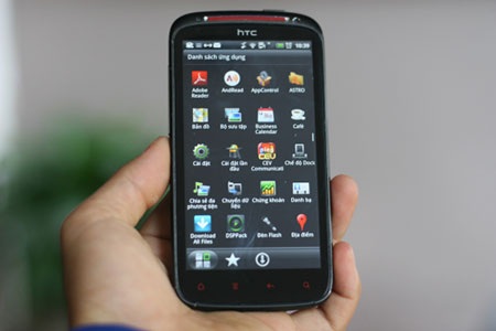 Cận cảnh “hàng khủng” HTC Sensation XE sắp bán ở VN - 6