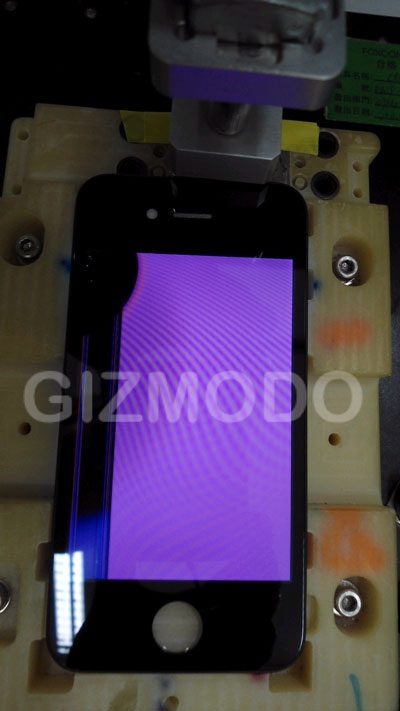 iPhone 4 giá rẻ “lộ hình” trước ngày ra mắt - 3 iPhone 4 giá rẻ “lộ hình” trước ngày ra mắt - 3
