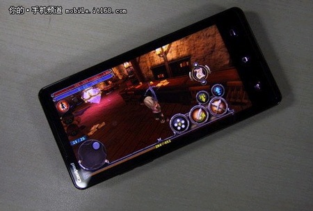 Xem giao diện màn hình của đối thủ Galaxy Note - 5