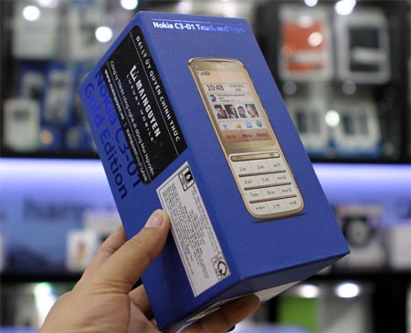 Đập hộp Nokia C3-01 mạ vàng chính hãng - 1