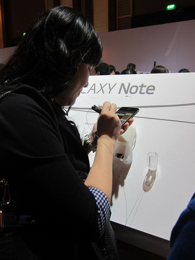 Galaxy Note tới Đông Nam Á, Việt Nam “lên kệ” sớm nhất - 19