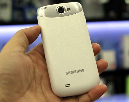 Đập hộp Galaxy W tốc độ 1,4GHz giá 8,5 triệu đồng - 5