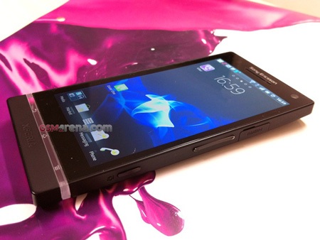 Sony Ericsson Arc HD màn hình siêu nét lộ diện - 4 Sony Ericsson Arc HD màn hình siêu nét lộ diện - 4