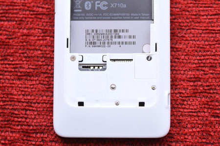 Đập hộp HTC Vivid mạng 4G tại Việt Nam - 17