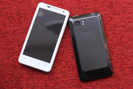 Đập hộp HTC Vivid mạng 4G tại Việt Nam - 8
