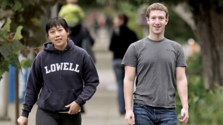 “Ông chủ” Facebook bất ngờ đến Việt Nam - 1 “Ông chủ” Facebook bất ngờ đến Việt Nam - 1