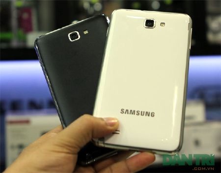 Mở hộp Galaxy Note trắng tuyết chính hãng - 7