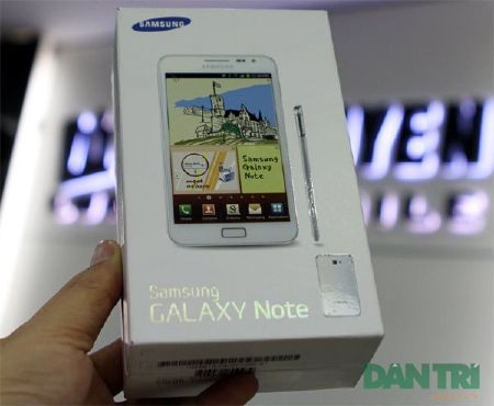 Mở hộp Galaxy Note trắng tuyết chính hãng - 1
