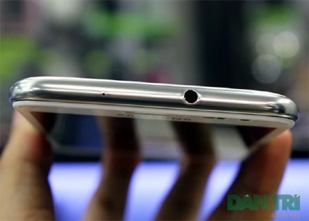 Mở hộp Galaxy Note trắng tuyết chính hãng - 5