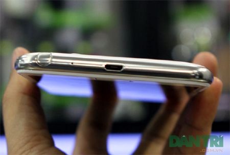 Mở hộp Galaxy Note trắng tuyết chính hãng - 6