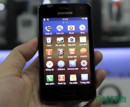 Đập hộp Samsung Wave M chạy Bada 2.0 đầu tiên - 11
