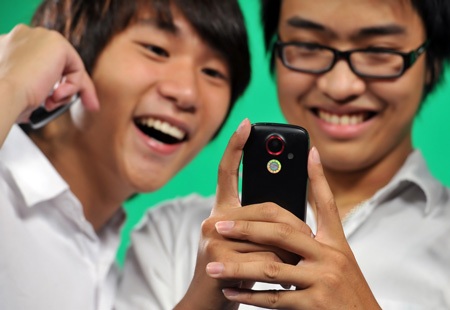 Nhà mạng chạy đua không giới hạn cước 3G - 1 Nhà mạng chạy đua không giới hạn cước 3G - 1