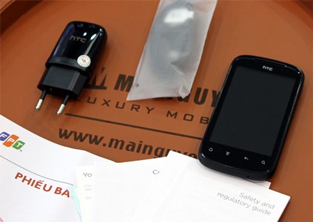Đập hộp HTC Explorer chính hãng giá dưới 6 triệu - 2