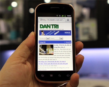 Ngắm smartphone dát vàng đầu tiên của Mobiado giá 86 triệu  - 23