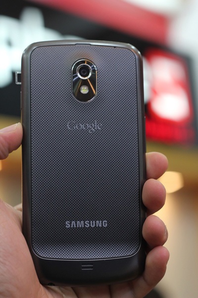 Galaxy Nexus xách tay giá trên 18 triệu đồng - 11 Galaxy Nexus xách tay giá trên 18 triệu đồng - 11