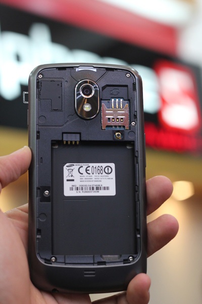 Galaxy Nexus xách tay giá trên 18 triệu đồng - 14 Galaxy Nexus xách tay giá trên 18 triệu đồng - 14