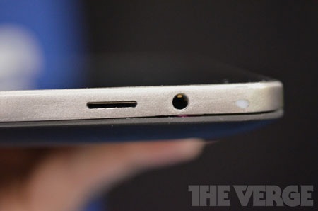 Máy tính bảng Android 4.0 3D không cần kính đầu tiên - 14