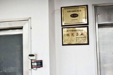 Bên trong “kẻ phá bĩnh” khiến Apple lao đao - 14